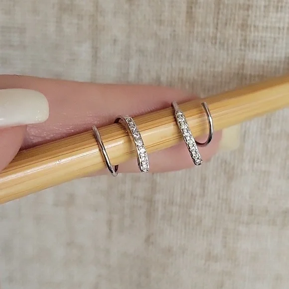 DAINTY SILVER SHIMMER CORKSCREW HUGGIES - Picture 5 of 7